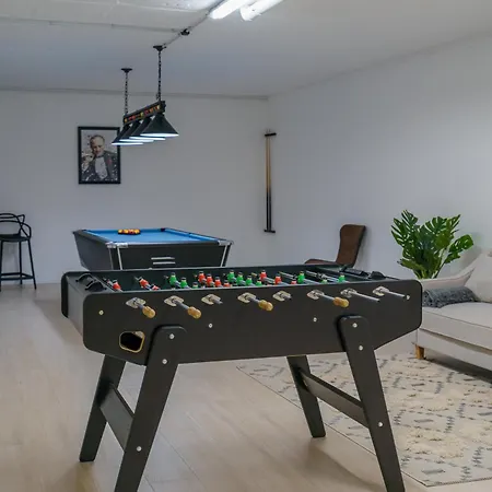 Diamond - Luxury House