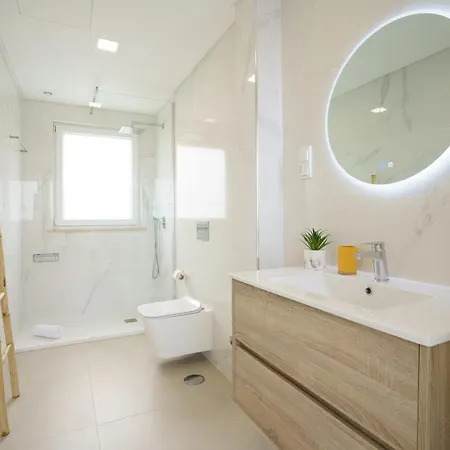 Diamond Villa, Luxury House With Private Pool Villa